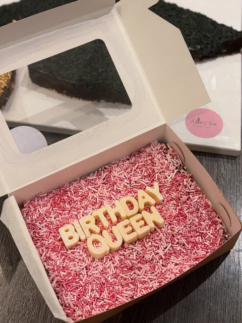 Customized message brownies